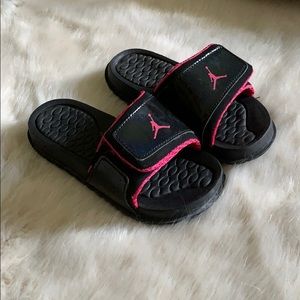 Girls Jordan Slides